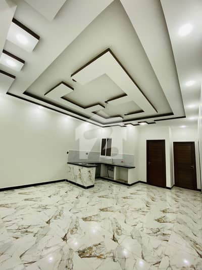 LUXURIOUS CORNER 3 BED DD AVAILABLE ON BOOKING