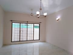 READY TO MOVE SUH HOUSE SECTOR H AVAILABLE FOR SALE IN ASK V MALIR