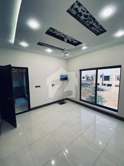 125sq yd VILLA FOR SALE, in Precinct-15 opposite to ALI BLOCK. A-PLUS Construction. 3 Bedrooms, Drawing, Dining, TV Lounge & Americal Kitchen. 10min Drive from Main Gate of Bahria Town Karachi.