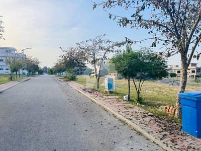 Corner 10 Marla Plot on 50 ft Road