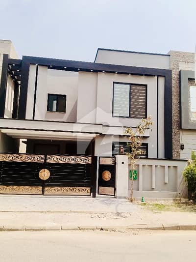 8 Marla Full House Available For Sale In Bahria Nasheman Lahore