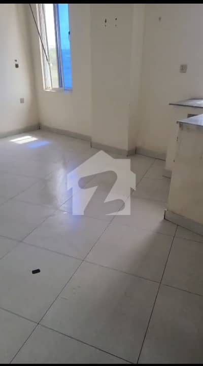 2 Bed Flat For Sale In D-17