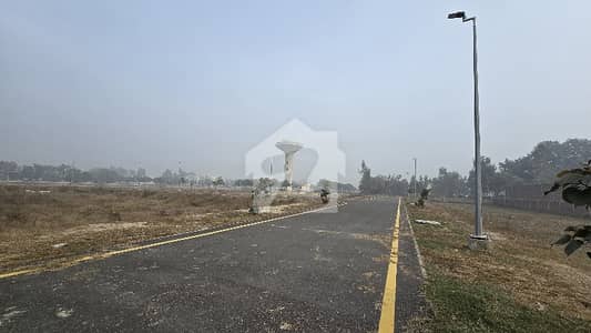 10 Marla Plot For Sale In Bahria Nasheman,Lahore