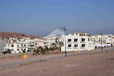 بحریہ انکلیو - سیکٹر سی 1 بحریہ انکلیو,بحریہ ٹاؤن,اسلام آباد میں 10 مرلہ رہائشی پلاٹ 1.95 کروڑ میں برائے فروخت۔