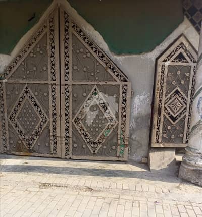 Corner 563 Square Feet House For Sale In Beautiful Marghzar Officers Colony