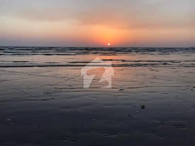 ڈی ایچ اے فیز 8 ایکسٹینشن ڈی ایچ اے فیز 8,ڈی ایچ اے ڈیفینس,کراچی میں 1 کنال رہائشی پلاٹ 8.1 کروڑ میں برائے فروخت۔