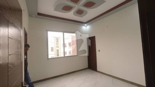 "Spacious 3 Bed Lounge | 3 Washrooms | West Open | 60ft Road"