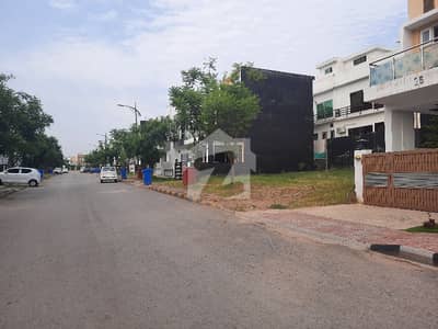 بحریہ انکلیو - سیکٹر بی1 بحریہ انکلیو,بحریہ ٹاؤن,اسلام آباد میں 5 مرلہ رہائشی پلاٹ 1.2 کروڑ میں برائے فروخت۔ بحریہ انکلیو - سیکٹر بی1 بحریہ انکلیو,بحریہ ٹاؤن,اسلام آباد میں 5 مرلہ رہائشی پلاٹ 1.2 کروڑ میں برائے فروخت۔