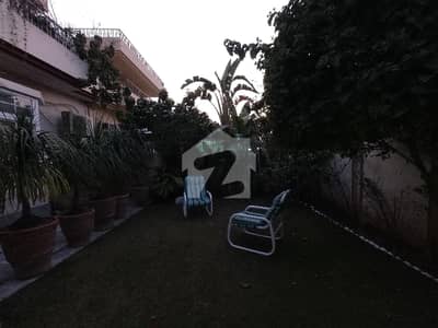 F-10 Triple Storey 1 Kanal House For Sale
