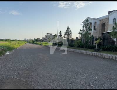 گلبرگ گرینز ۔ بلاک سی گلبرگ گرینز,گلبرگ,اسلام آباد میں 12 کنال رہائشی پلاٹ 30.0 کروڑ میں برائے فروخت۔