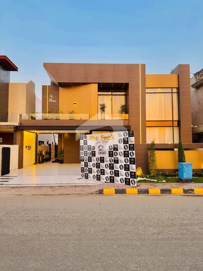 20 Marla Modern Elevation Furnish House Available For Sale in Royal Orchard