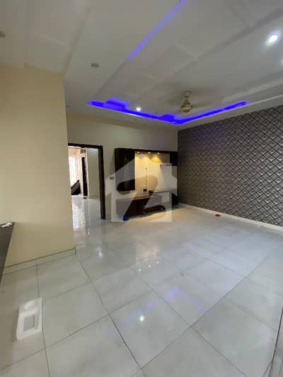 Reserve A Centrally Located Good Location Upper Portion Of 10 Marla In Canal View Housing Scheme Reserve A Centrally Located Good Location Upper Portion Of 10 Marla In Canal View Housing Scheme