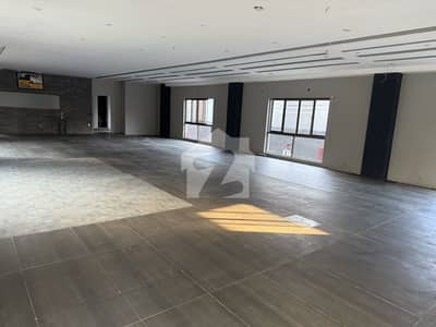 2500 SQ. FT Shop For Rent