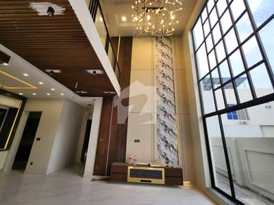 بش ایگزیکٹو ولاز ملتان میں 5 کمروں کا 10 مرلہ مکان 2.98 کروڑ میں برائے فروخت۔