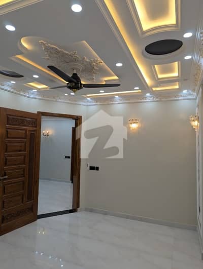 10 MARLA UPPER PORTION AVAILABLE FOR RENT