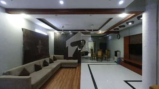 Beautiful 200 Square Yards House For Sale In Gulshan-E-Iqbal Block 13D/2, Karachi