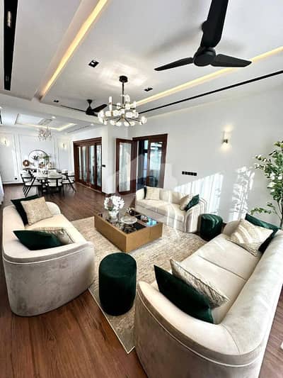 BRAND NEW LUXURY BANGLOW FOR SALE OUTCLASS CONSTRUCTION DHA PHASE:8
