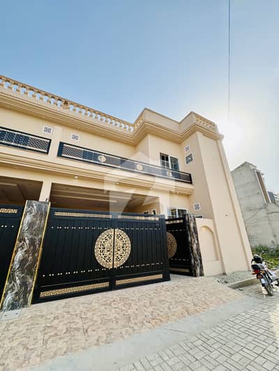 شالیمار کالونی ملتان میں 3 کمروں کا 5 مرلہ مکان 1.55 کروڑ میں برائے فروخت۔