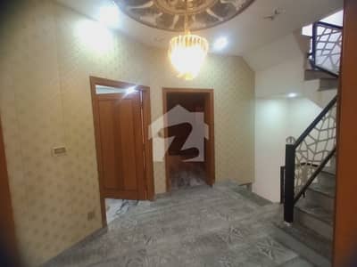 5 MARLA UPPER PORTION AVAILABLE FOR RENT