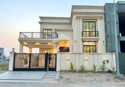 ڈی ایچ اے فیز 1 ڈی ایچ اے ڈیفینس,ملتان میں 5 کمروں کا 10 مرلہ مکان 2.88 کروڑ میں برائے فروخت۔