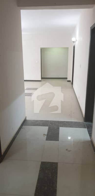 3 Bed DD Apartment For Sale
