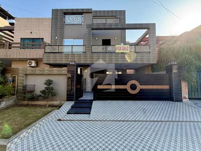 10 MARLA BRAND NEW ULTRA MODERN DESIGN HOUSE FOR SALE IN VALENCIA TOWN