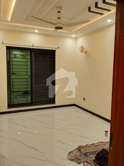 10 Marla Upper Portion Available For Rent