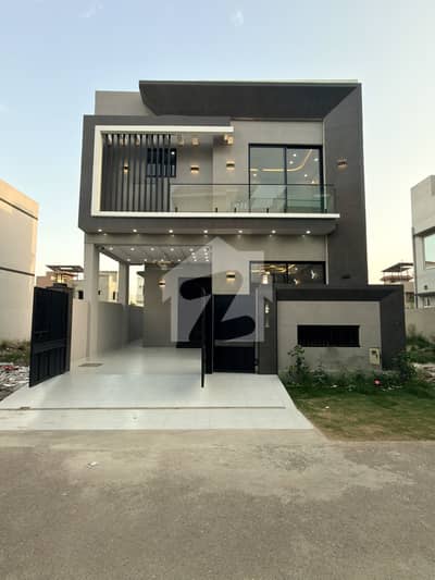 5 MARLA BRAND NEW ULTRA MODERN DESIGN HOUSE FOR SALE IN DHA RAHBER