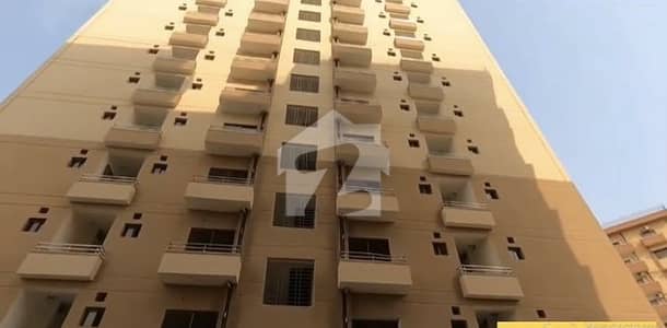 عسکری 5 - سیکٹر ایف عسکری 5,ملیر کنٹونمنٹ,کینٹ,کراچی میں 3 کمروں کا 12 مرلہ فلیٹ 4.05 کروڑ میں برائے فروخت۔