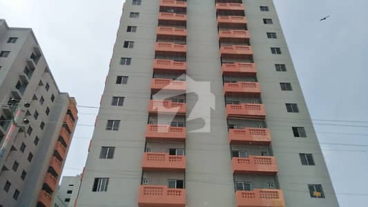 Reasonably-Priced 1500 Square Feet Flat In Grey Noor Tower & Shopping Mall, Karachi Is Available As Of Now