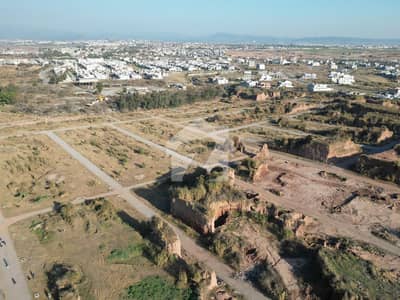 1 Kanal Plot available for sale at Park Enclave 123