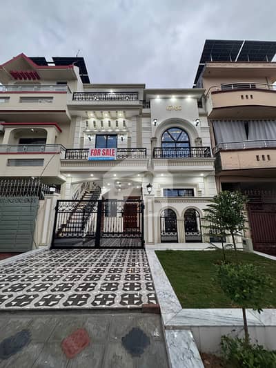BRAND NEW 5 MARLA 70Ft HOUSE FOR SALE