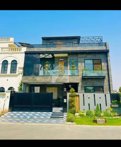 سٹی ہاؤسنگ فیز 1 سٹی ہاؤسنگ,ملتان میں 5 کمروں کا 10 مرلہ مکان 2.6 کروڑ میں برائے فروخت۔