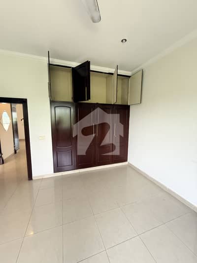 New Kanal Upper Portion Available For Rent New Kanal Upper Portion Available For Rent