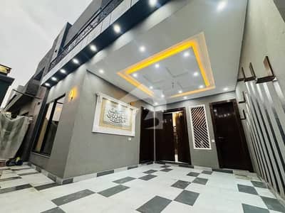 Back Of Main 10 Marla House In Central Royal Orchard - Block E For Sale