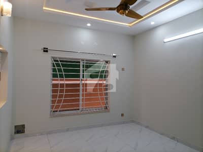 Lower Portion Of 10 Marla In Bahria Town Phase 5 Is Available