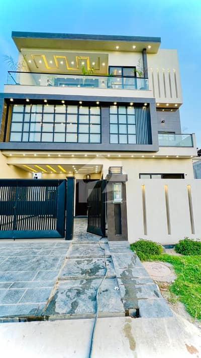 Prime Location House Of 7 Marla Available For sale In Buch Villas Phase 2 - Manik Block