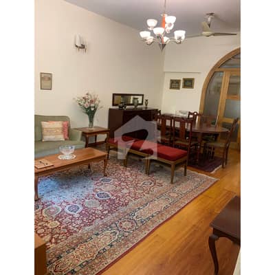 سیٹیلائیٹ ٹاؤن - بلاک ای سیٹیلائیٹ ٹاؤن,راولپنڈی میں 5 کمروں کا 10 مرلہ مکان 7.65 کروڑ میں برائے فروخت۔ سیٹیلائیٹ ٹاؤن - بلاک ای سیٹیلائیٹ ٹاؤن,راولپنڈی میں 5 کمروں کا 10 مرلہ مکان 7.65 کروڑ میں برائے فروخت۔