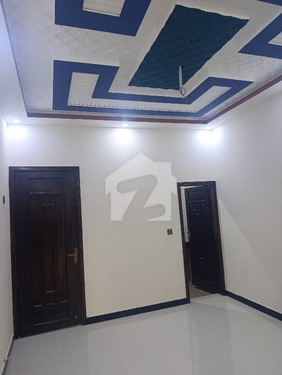 120 SQ YARD DOUBLE STOREY BUNGALOW LEASE NEXT TO CORNER FOR SALE.