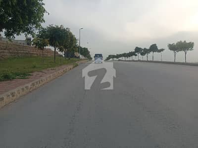 بحریہ ٹاؤن فیز 8 ۔ بلاک ایل بحریہ ٹاؤن فیز 8,بحریہ ٹاؤن راولپنڈی,راولپنڈی میں 10 مرلہ رہائشی پلاٹ 65.0 لاکھ میں برائے فروخت۔ بحریہ ٹاؤن فیز 8 ۔ بلاک ایل بحریہ ٹاؤن فیز 8,بحریہ ٹاؤن راولپنڈی,راولپنڈی میں 10 مرلہ رہائشی پلاٹ 65.0 لاکھ میں برائے فروخت۔