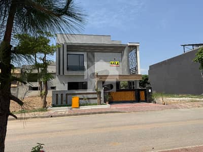Top Class Solid 10 Marla House For Sale
