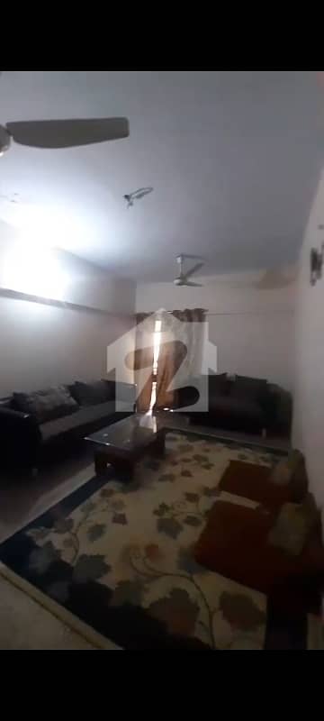 گلستانِِ جوہر ۔ بلاک 12 گلستانِ جوہر,کراچی میں 3 کمروں کا 6 مرلہ فلیٹ 1.5 کروڑ میں برائے فروخت۔