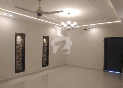 بحریہ گرینز۔ اوورسیز انکلیو بحریہ ٹاؤن فیز 8,بحریہ ٹاؤن راولپنڈی,راولپنڈی میں 5 کمروں کا 10 مرلہ مکان 3.0 کروڑ میں برائے فروخت۔ بحریہ گرینز۔ اوورسیز انکلیو بحریہ ٹاؤن فیز 8,بحریہ ٹاؤن راولپنڈی,راولپنڈی میں 5 کمروں کا 10 مرلہ مکان 3.0 کروڑ میں برائے فروخت۔