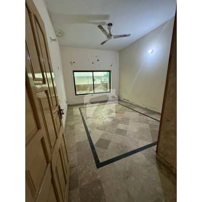 2 Bed 2 Bath TV Lounge Kitchen 2nd Floor Flat For Sale