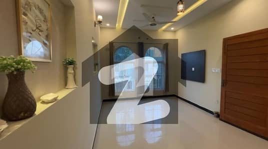 ڈی ۔ 12 اسلام آباد میں 4 کمروں کا 4 مرلہ مکان 5.4 کروڑ میں برائے فروخت۔