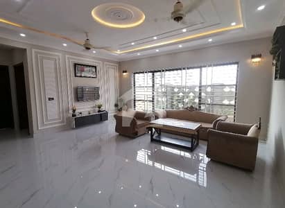 Corner DHA Phase 1 - Sector Q 28 Marla House Up For sale