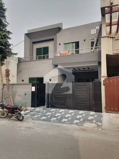 5 Marla Brand New House Available For Sale  Hundred Percent Original Pics