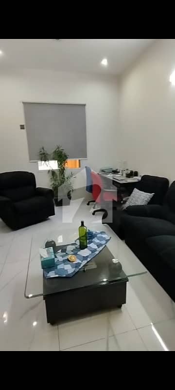 پی ای سی ایچ ایس جمشید ٹاؤن,کراچی میں 3 کمروں کا 6 مرلہ بالائی پورشن 1.3 لاکھ میں کرایہ پر دستیاب ہے۔ پی ای سی ایچ ایس جمشید ٹاؤن,کراچی میں 3 کمروں کا 6 مرلہ بالائی پورشن 1.3 لاکھ میں کرایہ پر دستیاب ہے۔
