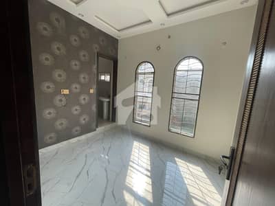 5 Marla Lower Portion Available For Rent