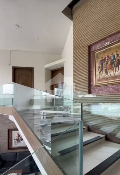 Luxury 1200 Yard Commercial Bungalow For Rent